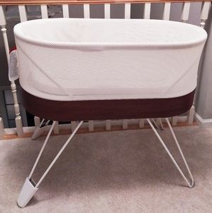 SNOO Smart Sleeper Bassinet w Sacks & Extenders